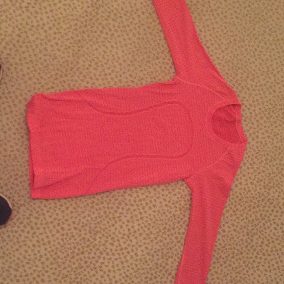 lululemon athletica Tops - Swiftly Tech Long Sleeve Crew